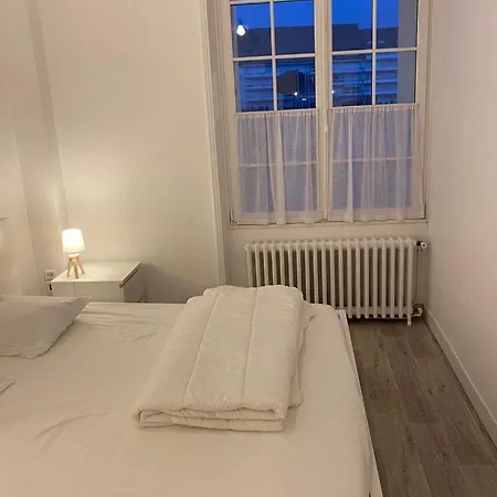 Sur Le Port Du Pouliguen * Le Pouliguen